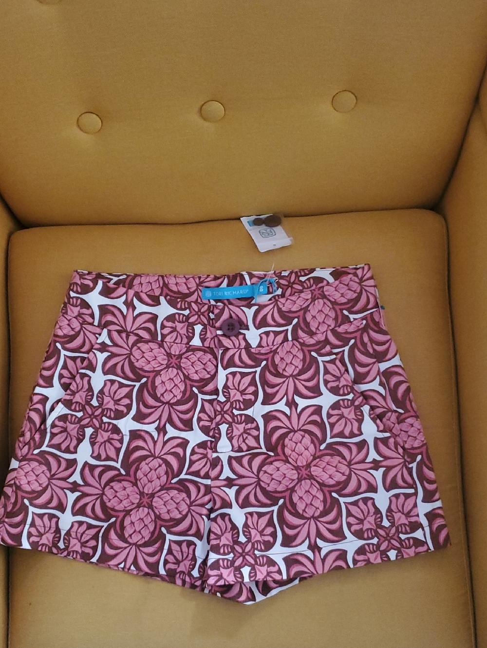 Tori Richard Hawaii Pink Pineapple Shorts